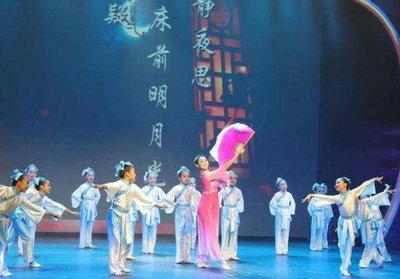 规范演艺清流 营业性演出禁假唱的艺术与道德底线